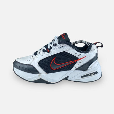 Tweedehands Nike Air Monarch IV "Black and White" - Maat 45 1