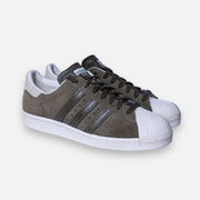 Tweedehands Adidas Superstar Khaki - Maat 38 1