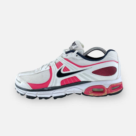 Tweedehands Nike Moto 8 white - Maat 42 1