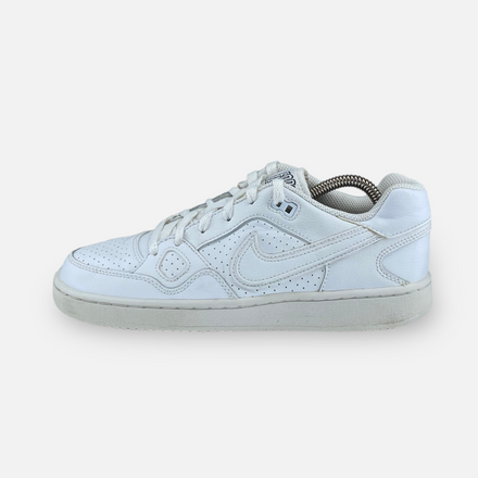 Tweedehands Nike Court Borough Low (GS) - Maat 39 1