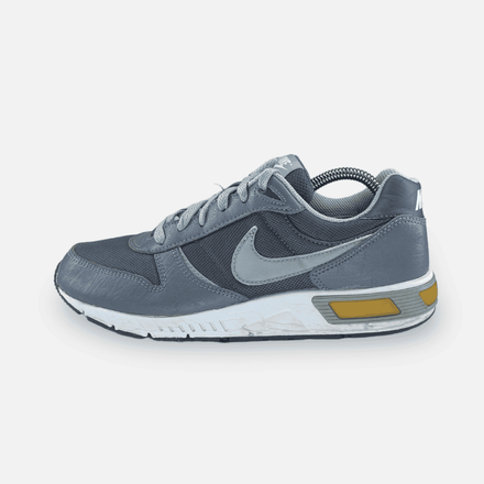Tweedehands NIKE NIGHTGAZER - Maat 39 1