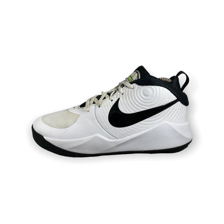 Nike Team Hustle D 9 - Maat 38 Nike