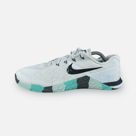 Tweedehands Nike - Maat 40.5 1