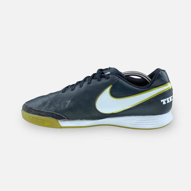 Tweedehands Nike Tiempo - Maat 42.5 1