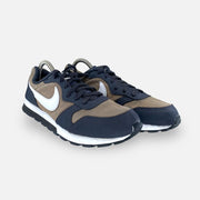 Tweedehands Nike MD Runner 2 - Maat 40 2