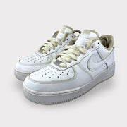 Tweedehands Nike Air Force 1 '07 'Triple White' - Maat 40.5 2