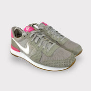 Tweedehands Nike Internationalist - Maat 39 2