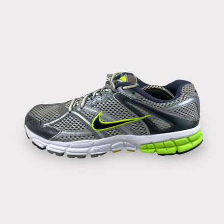 Tweedehands Nike Structure 13 - Maat 44 1