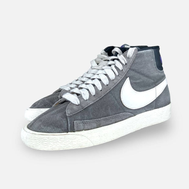 Tweedehands Nike Blazer High VNTG ‘Cool Grey’ - Maat 37.5 3
