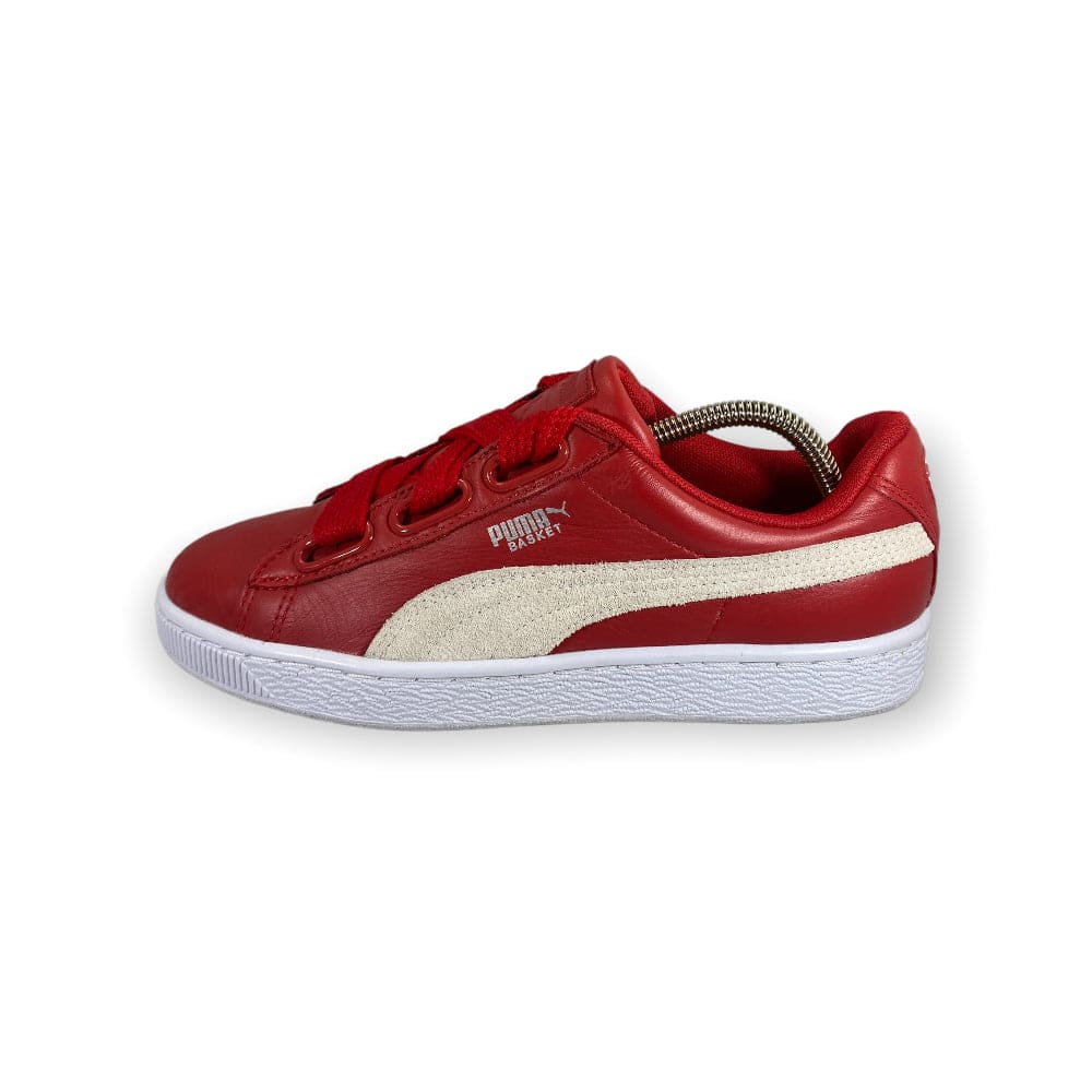 Puma basket heart sales womens red