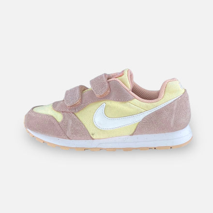 Tweedehands Nike MD Runner 2 PE Kleuterschoen - Roze - Maat 31 1