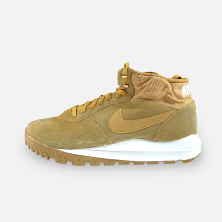 Tweedehands Nike Hoodland Suede - Maat 45 1