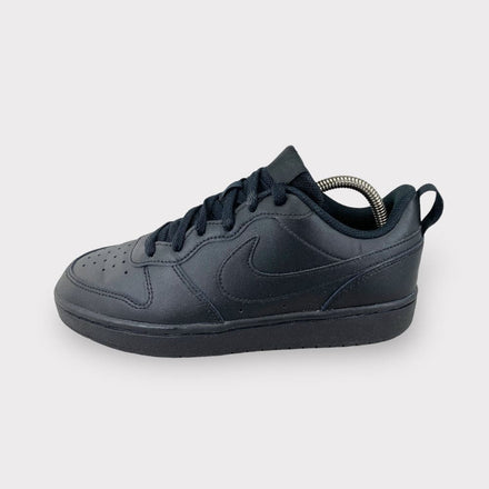 Tweedehands Nike Court Borough Low 2 (GS) Sneaker Junior - Maat 39 1