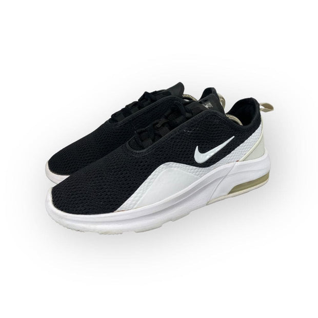 Nike Air Max Motion 2 - Maat 40 Nike