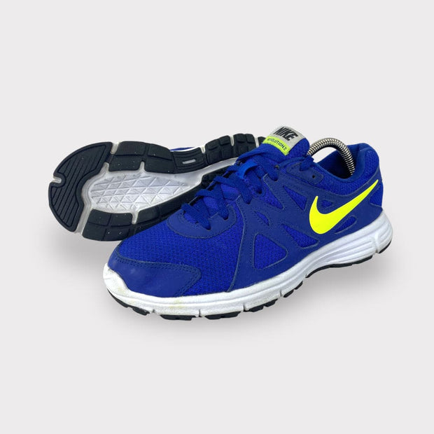 Tweedehands Nike Revolution 2 - Maat 39 4