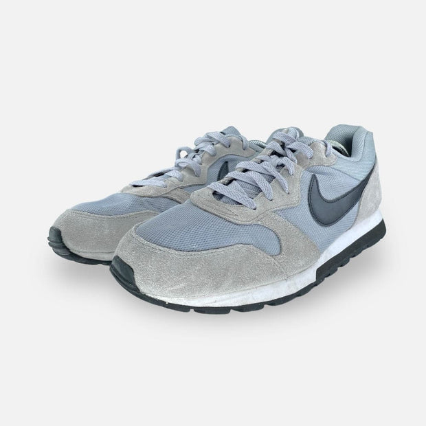 Nike md runner 2 maat 2024 43