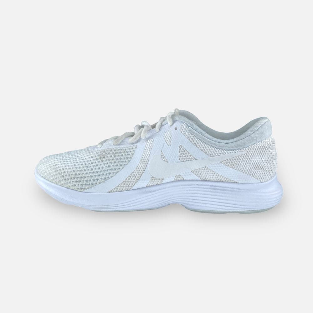 nike revolution 4 lace up