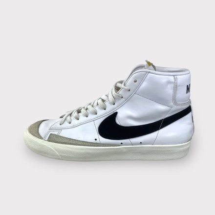 Tweedehands Nike Blazer Mid 77 Vintage OG 'Black Swoosh' - Maat 44.5 1