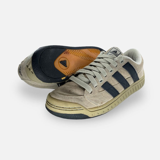 Tweedehands Adidas - Maat 42 2