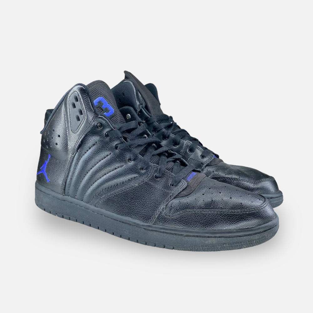 Jordan 1 flight 4 space jam hotsell