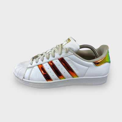 Tweedehands adidas Superstar "Gold Iridescent" - Maat 40 1