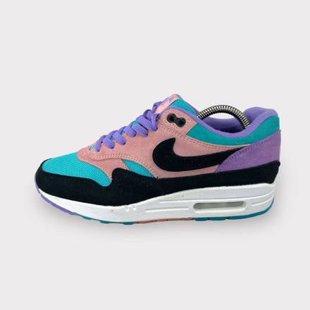 Tweedehands Nike Air Max 1 'Have A Nike Day' - Maat 40 1