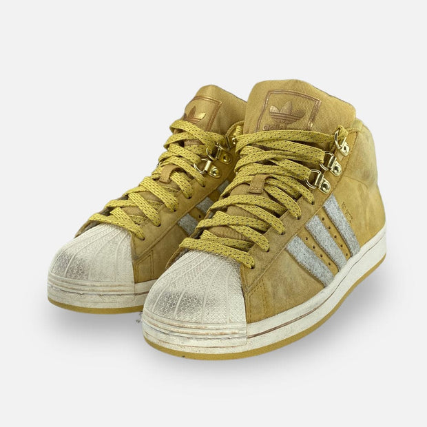 Tweedehands Adidas Pro model - Maat 35.5 4