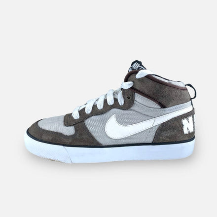 Tweedehands Nike High - Maat 38.5 1