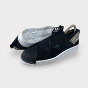 Tweedehands Adidas Slip On - Maat 38 4