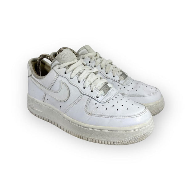 Nike Air Force 1 &