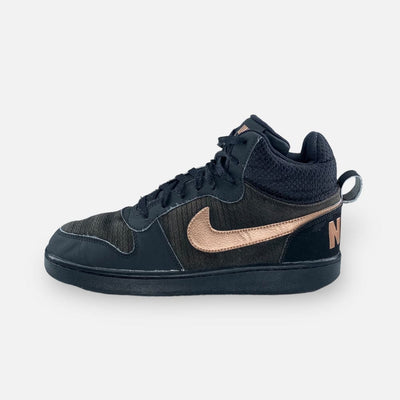 Tweedehands Nike Court Borough Mid Prem - Maat 40.5 1