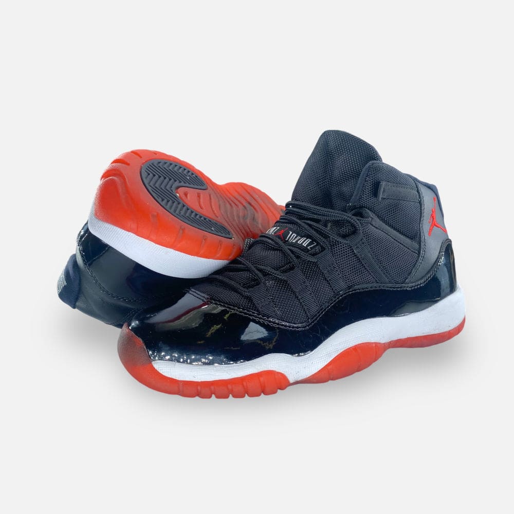 Jordan 11 Retro Playoffs 2012 GS Maat 38.5 WEAR