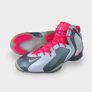 Tweedehands Nike Lil Penny Posite Hyper Pink - Maat 44.5 4