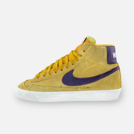 Tweedehands Nike Blazer 77 'Amber Rise' - Maat 38.5 1