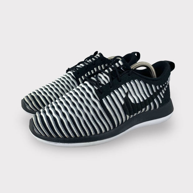 Tweedehands W Nike Roshe Two Flyknit - Maat 40 3