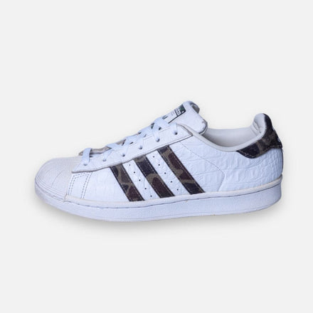 Tweedehands adidas Superstar White Black White - Maat 38.5 4