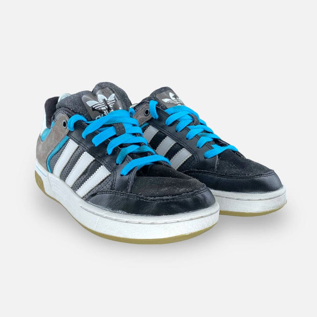 Tweedehands Adidas Varial St - Maat 40 2