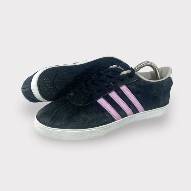 Tweedehands Adidas Courtset - Maat 38 4