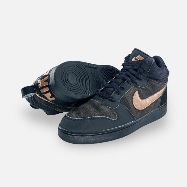 Tweedehands Nike Court Borough Mid Prem - Maat 40.5 4