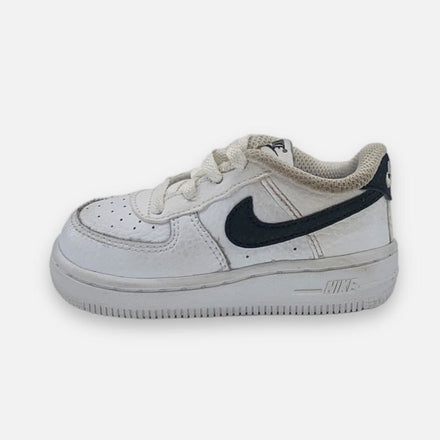 Tweedehands Nike Force 1 - Maat 22 4