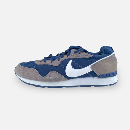 Tweedehands Nike Venture Runner - Maat 48.5 1