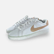 Tweedehands Nike Wmns Court Royale 'White Metallic Red Bronze' - Maat 40 3