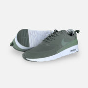 Tweedehands Nike Wmns Air Max Thea (Cargo Khaki / Medium Olive - White) - Maat 40 4