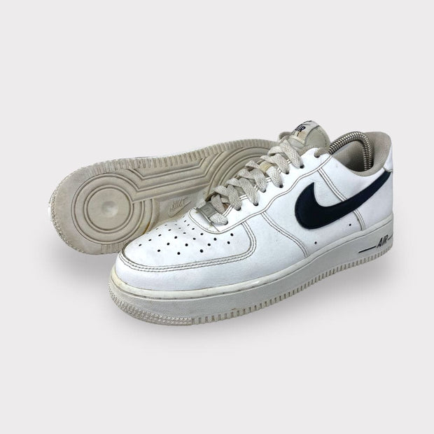 Tweedehands Nike Air Force 1 07 - Maat 40.5 4