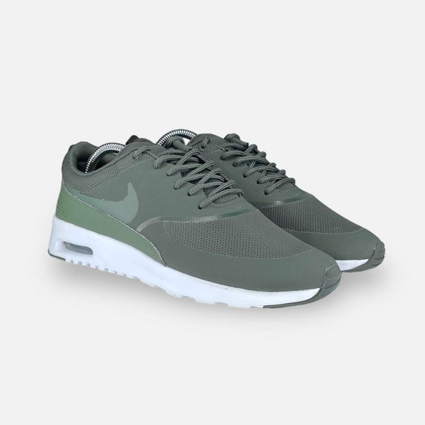 Tweedehands Nike Wmns Air Max Thea (Cargo Khaki / Medium Olive - White) - Maat 40 2