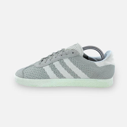 Tweedehands Adidas Gazelle PK Sesame/Off White-Traction Green - Maat 39.5 1