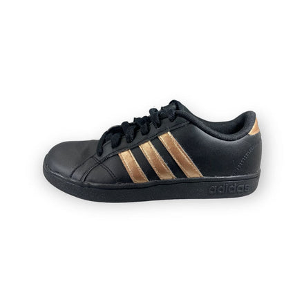adidas Baseline - Maat 35 Adidas