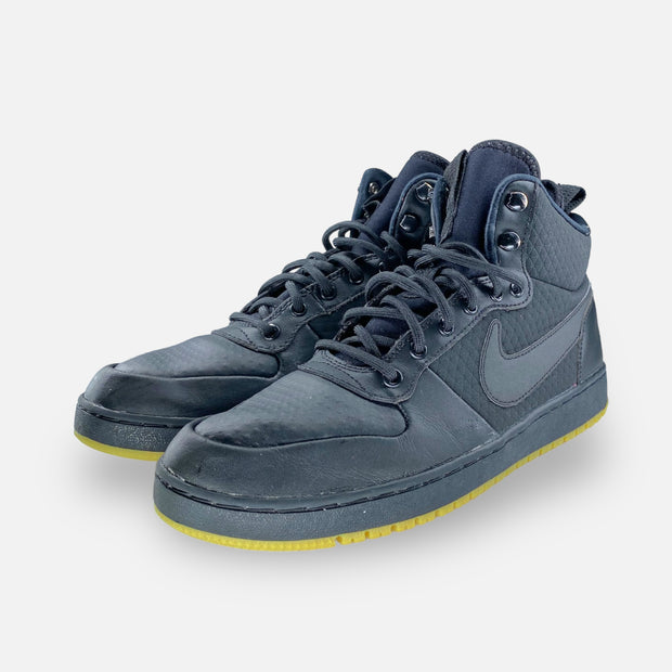 Tweedehands Nike Ebernon Mid Winter - Maat 41 3