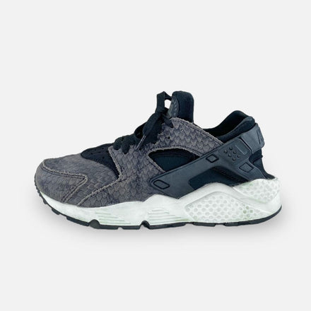 Tweedehands Nike Wmns Air Huarache Run Prm - Maat 37.5 1