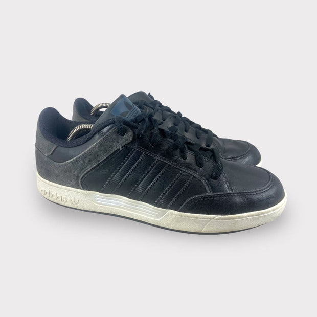 Adidas originals varial 2024 low black sneakers